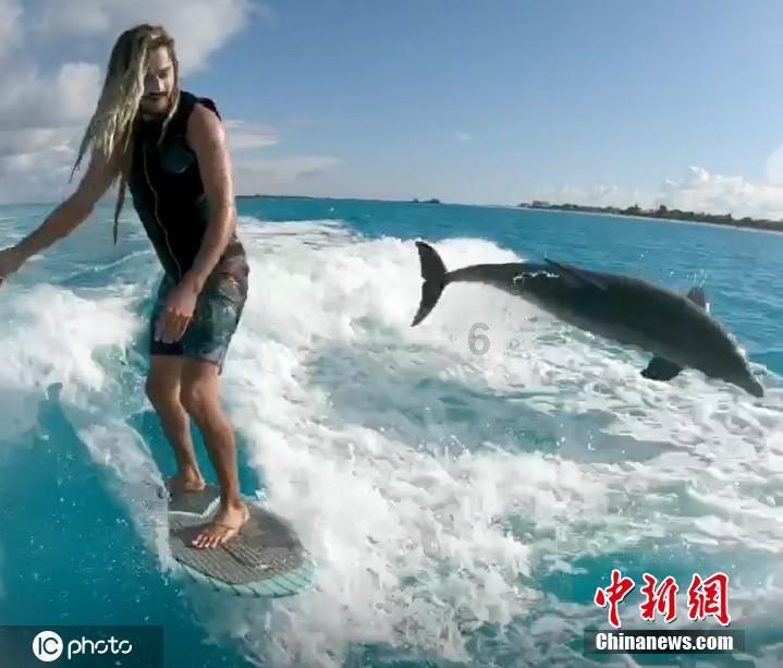 逃出美丽度假胜地